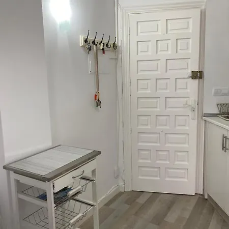 Estudio Sin Habitacion ,todo En Una Blanco Apartment *
